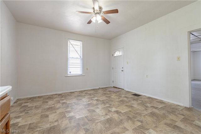 1318 4th Street NE, Canton, OH 44704