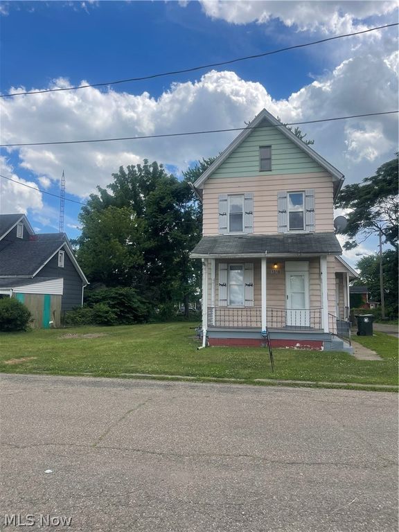 1318 4th Street NE, Canton, OH 44704