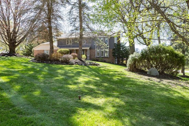 1310 Centennial COURT, Brookfield, WI 53045