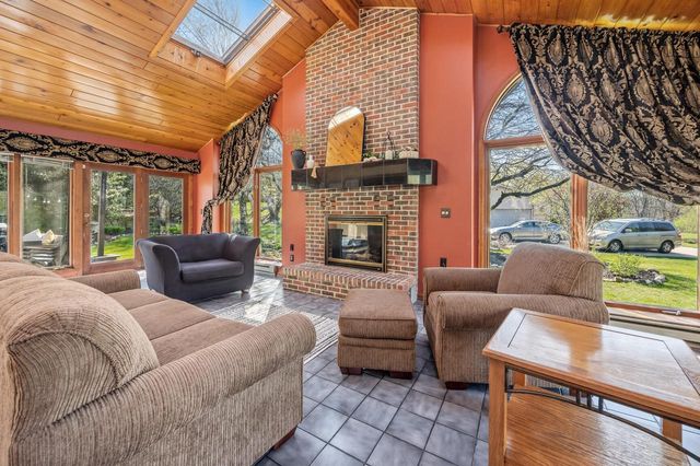 1310 Centennial COURT, Brookfield, WI 53045