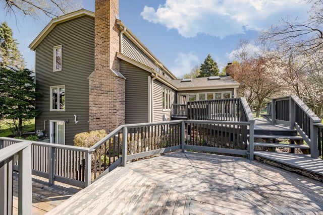 1310 Centennial COURT, Brookfield, WI 53045