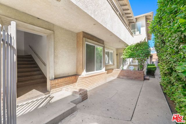 14643 Friar Street 6, Van Nuys, CA 91411