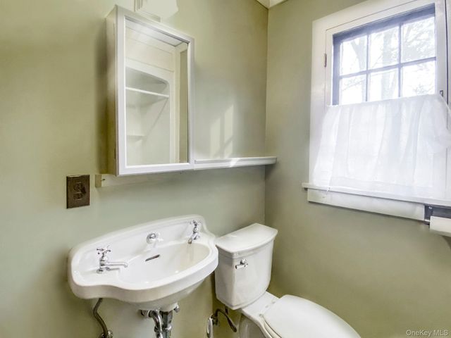 11 Locust Drive, Cold Spring, NY 10516