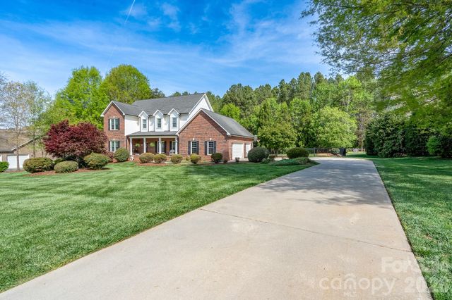 176 Spring Forest Drive, Statesville, NC 28625