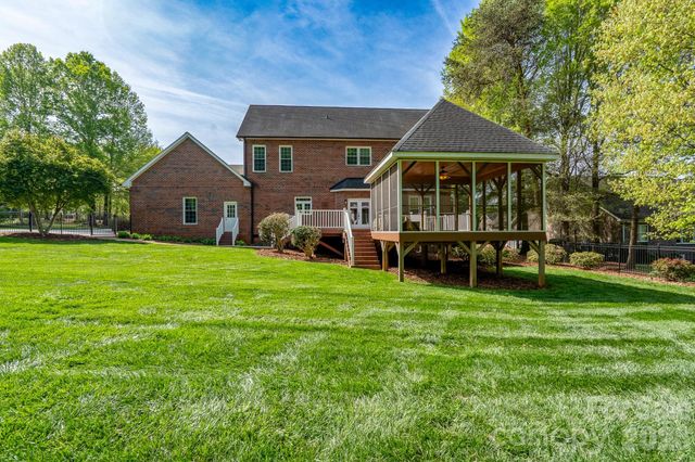176 Spring Forest Drive, Statesville, NC 28625