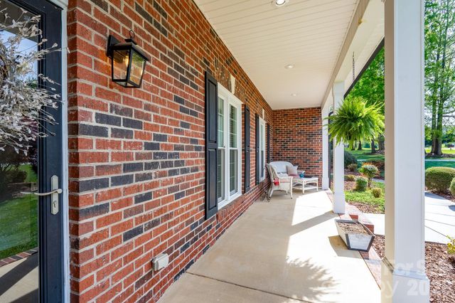 176 Spring Forest Drive, Statesville, NC 28625