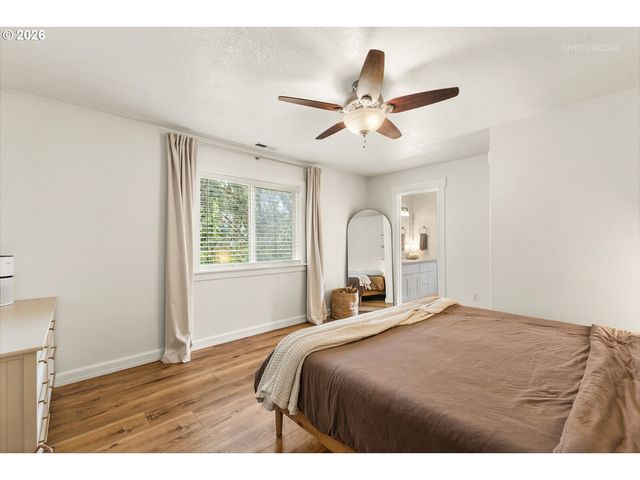 155 AARON Way, Newberg, OR 97132