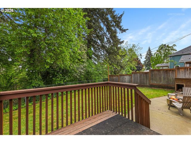 155 AARON Way, Newberg, OR 97132