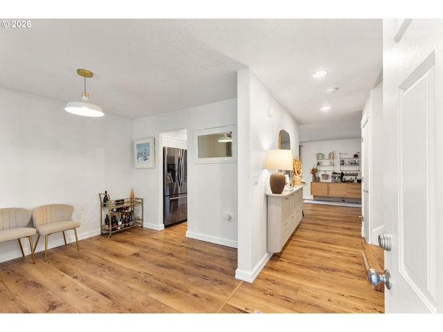 155 AARON Way, Newberg, OR 97132