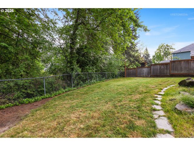155 AARON Way, Newberg, OR 97132