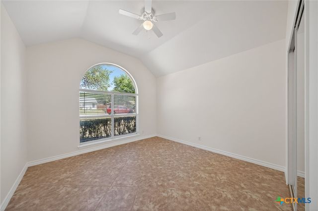 7446 Oak Marsh Street, Live Oak, TX 78233