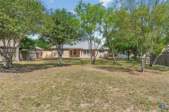 7446 Oak Marsh Street, Live Oak, TX 78233