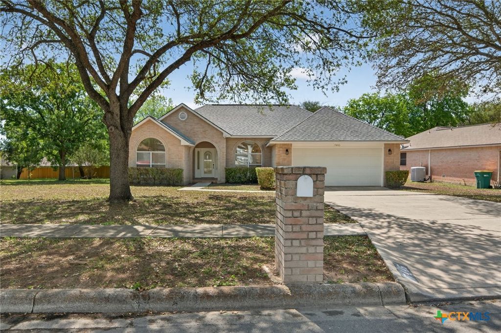 7446 Oak Marsh Street, Live Oak, TX 78233