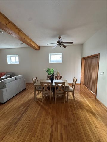 228 S Washington St, City Of But Se, PA 16001