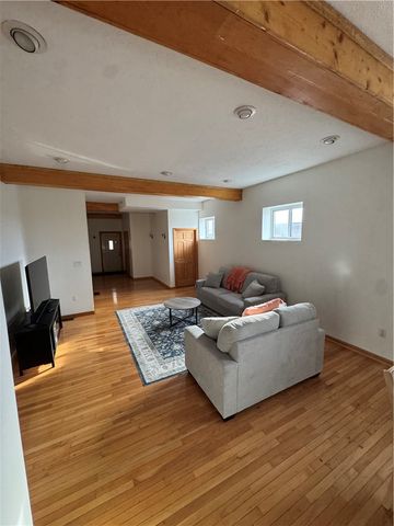 228 S Washington St, City Of But Se, PA 16001
