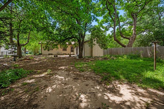 1838 N McComas Ave, Wichita, KS 67203