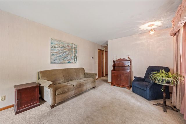 1838 N McComas Ave, Wichita, KS 67203