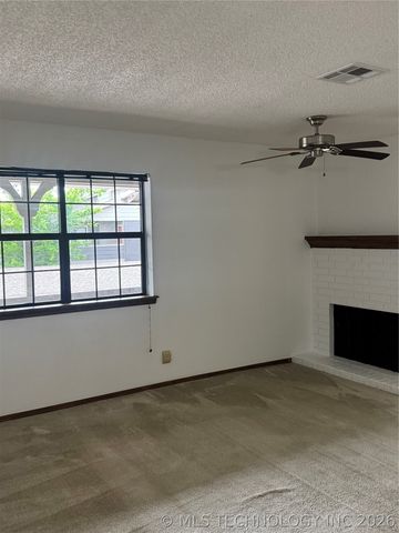 2826 E 90th Street 1606, Tulsa, OK 74137