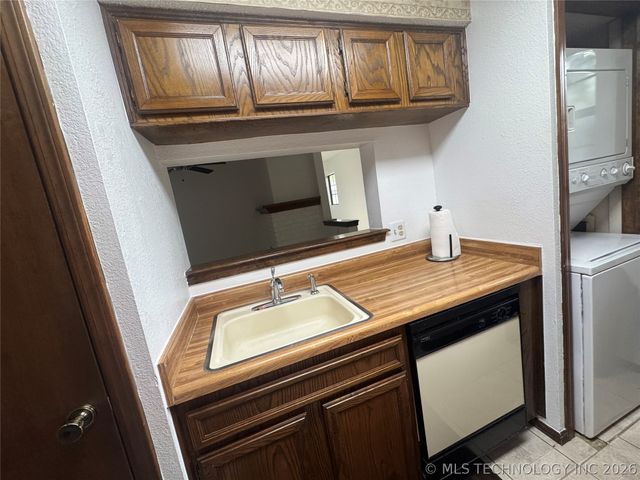 2826 E 90th Street 1606, Tulsa, OK 74137