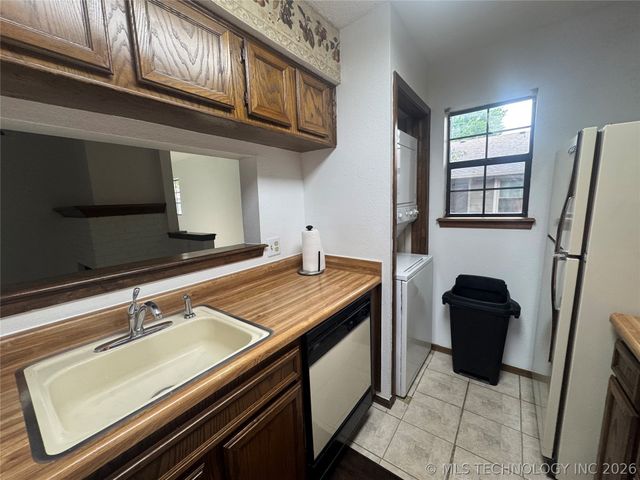 2826 E 90th Street 1606, Tulsa, OK 74137