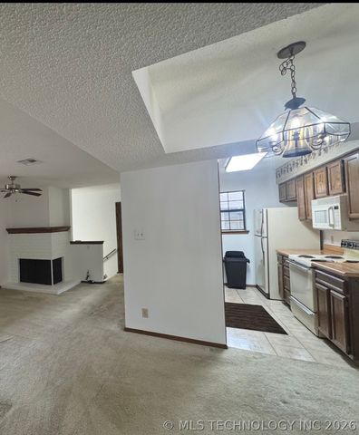 2826 E 90th Street 1606, Tulsa, OK 74137