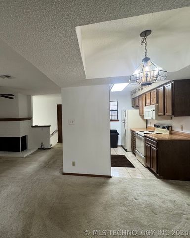 2826 E 90th Street 1606, Tulsa, OK 74137