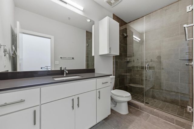 2002 E 7th ST 242, Austin, TX 78702