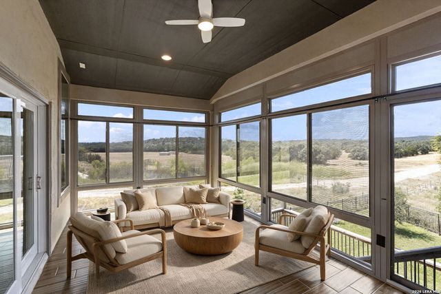 141 Mescalero, Boerne, TX 78006