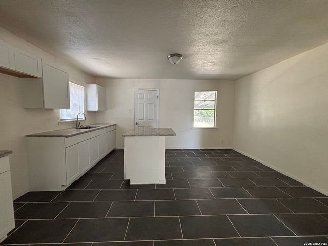 1319 Keats, San Antonio, TX 78211