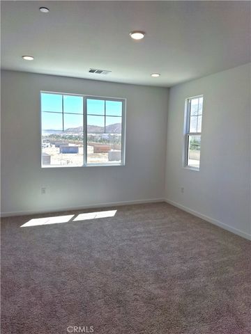 29458 UPPER CREEK Loop, Winchester, CA 92596