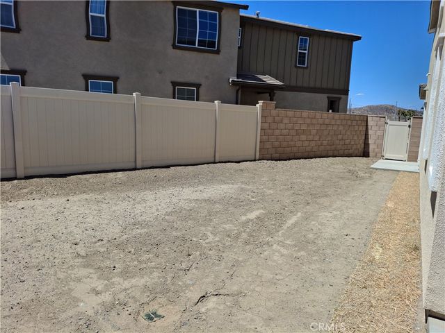 29458 UPPER CREEK Loop, Winchester, CA 92596