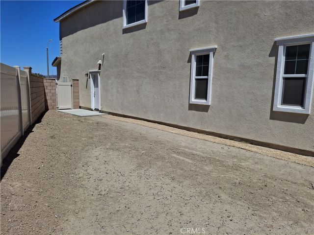 29458 UPPER CREEK Loop, Winchester, CA 92596