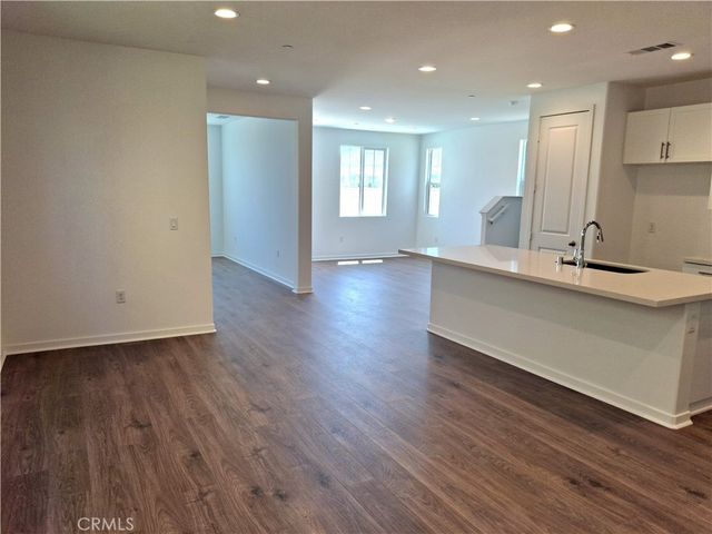 29458 UPPER CREEK Loop, Winchester, CA 92596