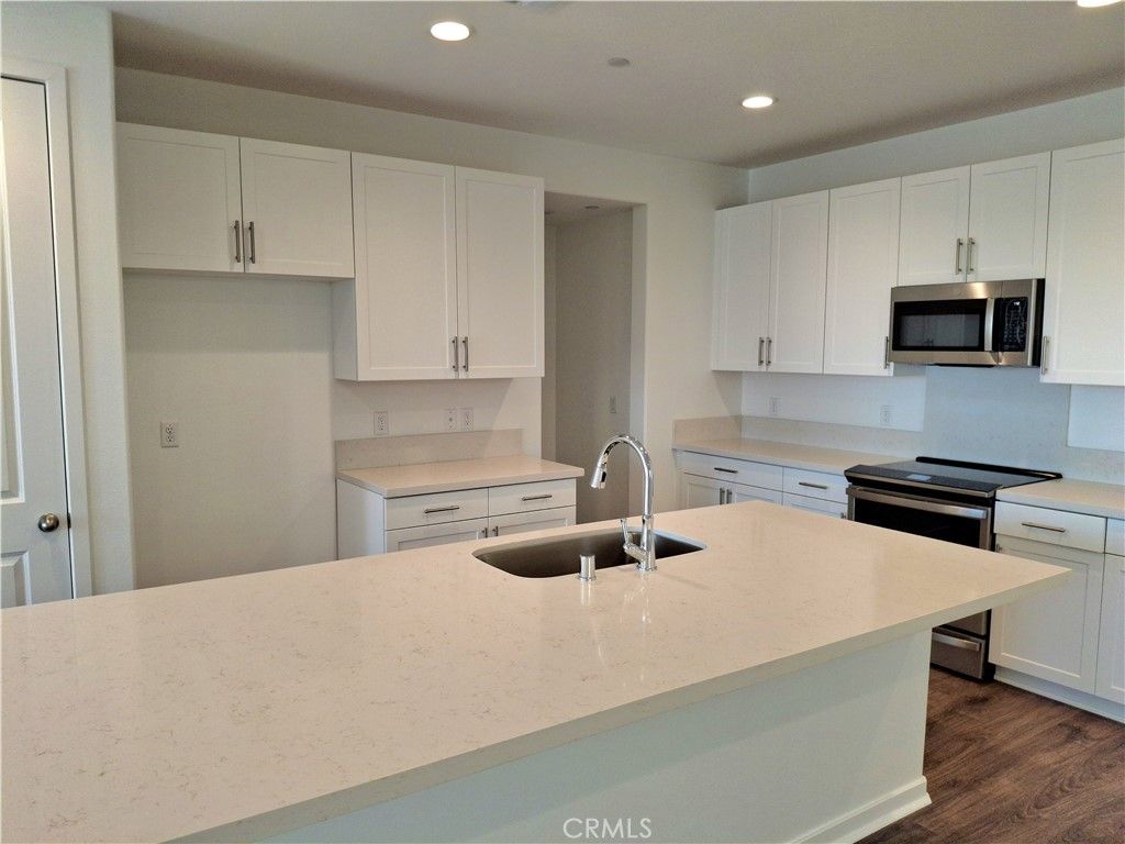 29458 UPPER CREEK Loop, Winchester, CA 92596 — photo 4