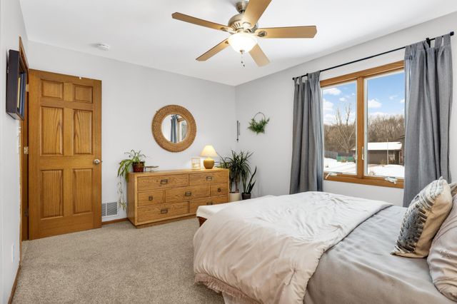 15958 Harwell Avenue, Apple Valley, MN 55124