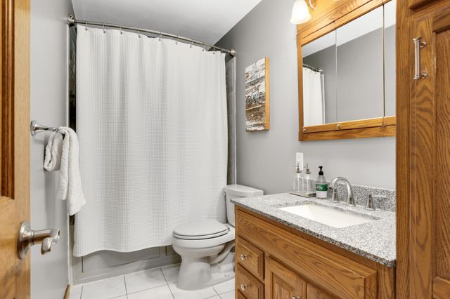 15958 Harwell Avenue, Apple Valley, MN 55124