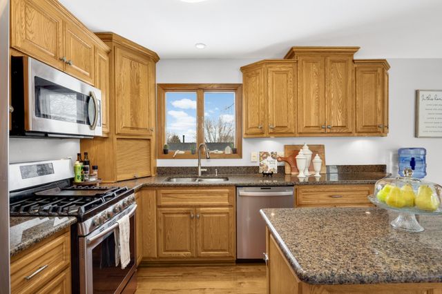 15958 Harwell Avenue, Apple Valley, MN 55124