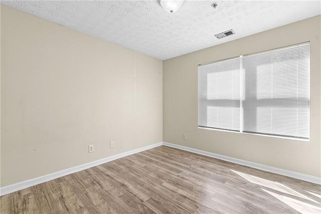 1202 Fairington Village Drive, Lithonia, GA 30038