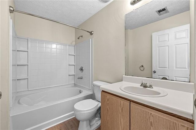 1202 Fairington Village Drive, Lithonia, GA 30038