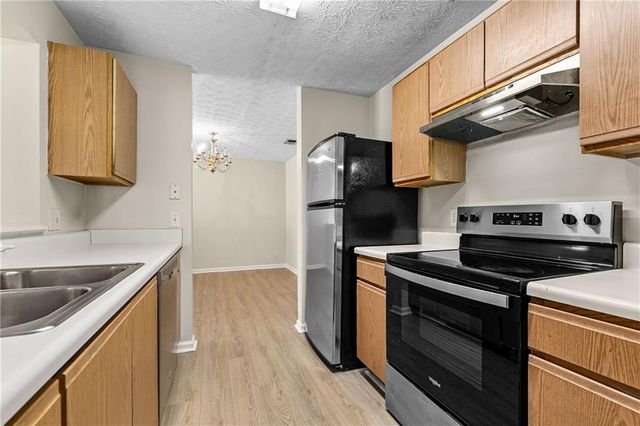 1202 Fairington Village Drive, Lithonia, GA 30038