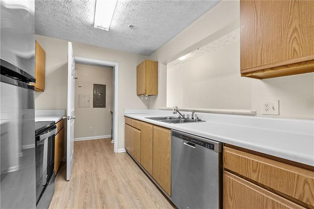 1202 Fairington Village Drive, Lithonia, GA 30038
