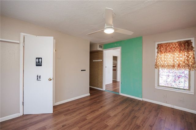 1002 Waldron, Corpus Christi, TX 78418