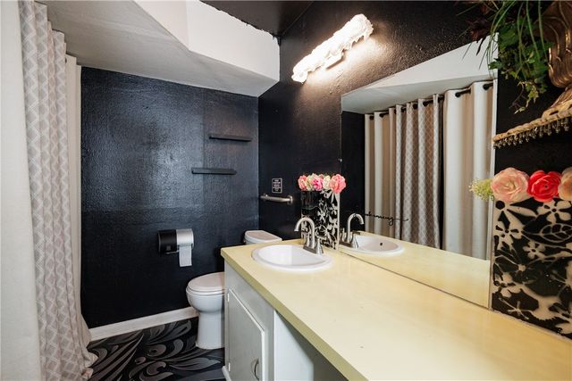 1002 Waldron, Corpus Christi, TX 78418