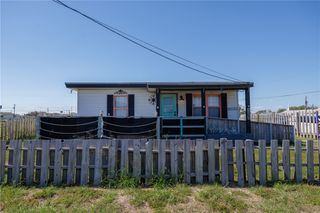 1002 Waldron, Corpus Christi, TX 78418