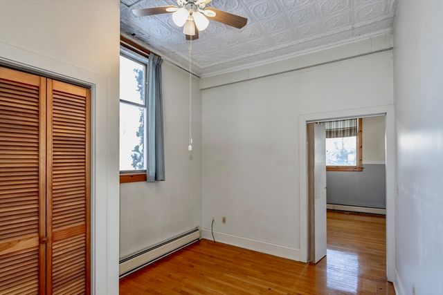 32 Noble Avenue, Westfield, MA 01085