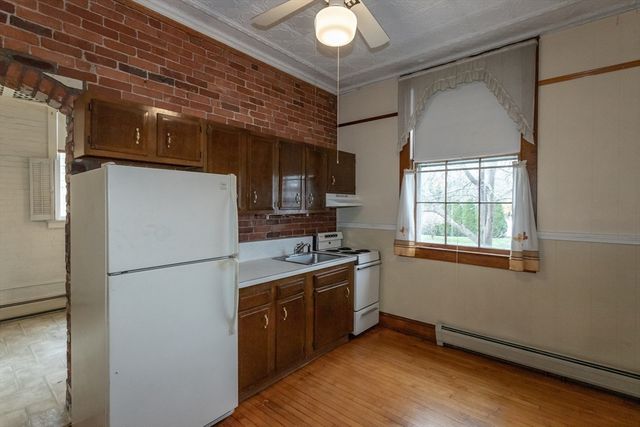 32 Noble Avenue, Westfield, MA 01085