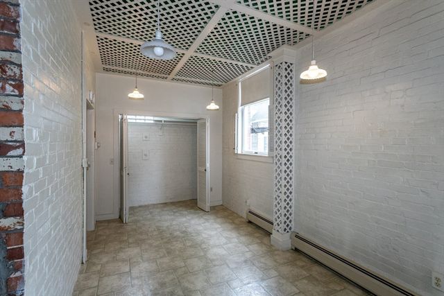 32 Noble Avenue, Westfield, MA 01085