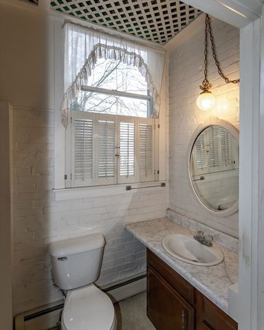 32 Noble Avenue, Westfield, MA 01085