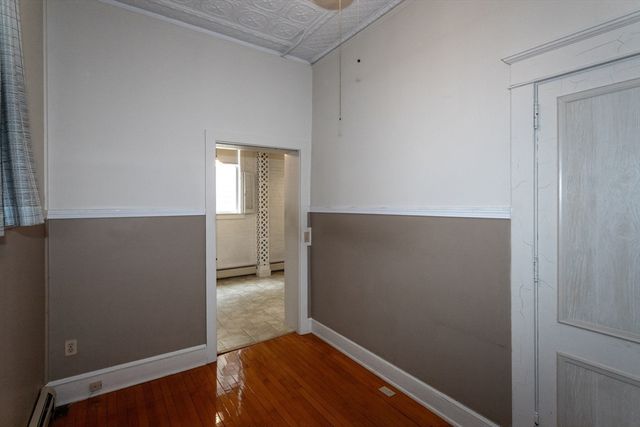 32 Noble Avenue, Westfield, MA 01085