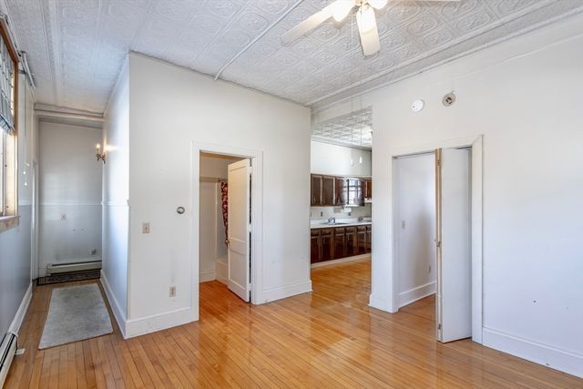 32 Noble Avenue, Westfield, MA 01085